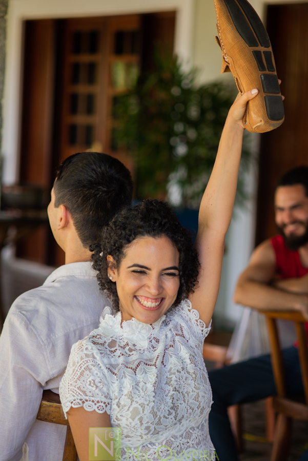 Local: @euquerosossego 
Vestido: @dita.oficial
Buquê: @cetin.acessoriosdenoiva
Bolo e doces: @brigadeiro.e.cia
Decoração e lembrancinhas : @ateliecriarte_