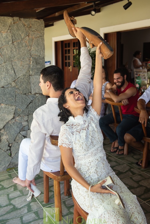 Local: @euquerosossego 
Vestido: @dita.oficial
Buquê: @cetin.acessoriosdenoiva
Bolo e doces: @brigadeiro.e.cia
Decoração e lembrancinhas : @ateliecriarte_