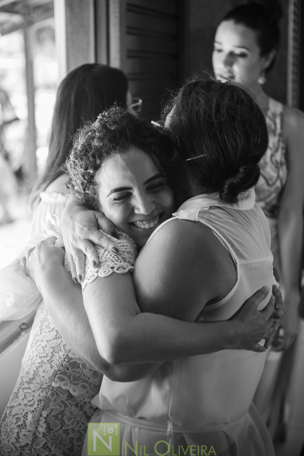 Local: @euquerosossego 
Vestido: @dita.oficial
Buquê: @cetin.acessoriosdenoiva
Bolo e doces: @brigadeiro.e.cia
Decoração e lembrancinhas : @ateliecriarte_