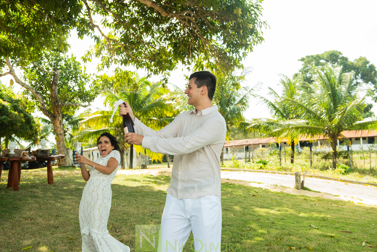 Local: @euquerosossego 
Vestido: @dita.oficial
Buquê: @cetin.acessoriosdenoiva
Bolo e doces: @brigadeiro.e.cia
Decoração e lembrancinhas : @ateliecriarte_