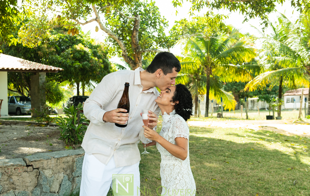 Local: @euquerosossego 
Vestido: @dita.oficial
Buquê: @cetin.acessoriosdenoiva
Bolo e doces: @brigadeiro.e.cia
Decoração e lembrancinhas : @ateliecriarte_