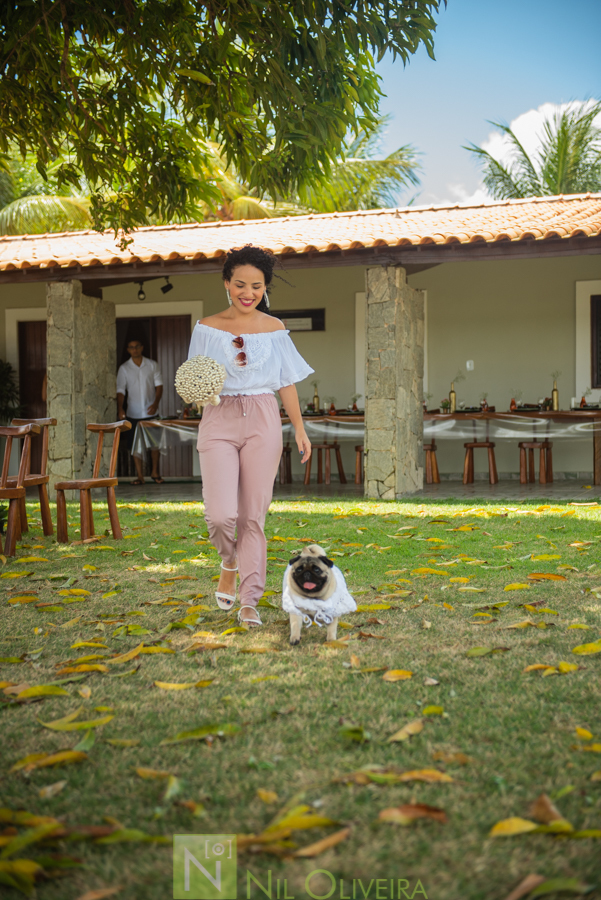 Local: @euquerosossego 
Vestido: @dita.oficial
Buquê: @cetin.acessoriosdenoiva
Bolo e doces: @brigadeiro.e.cia
Decoração e lembrancinhas : @ateliecriarte_