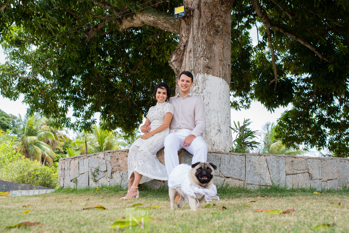 Local: @euquerosossego 
Vestido: @dita.oficial
Buquê: @cetin.acessoriosdenoiva
Bolo e doces: @brigadeiro.e.cia
Decoração e lembrancinhas : @ateliecriarte_