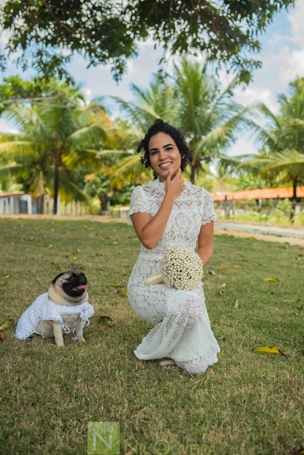Local: @euquerosossego 
Vestido: @dita.oficial
Buquê: @cetin.acessoriosdenoiva
Bolo e doces: @brigadeiro.e.cia
Decoração e lembrancinhas : @ateliecriarte_