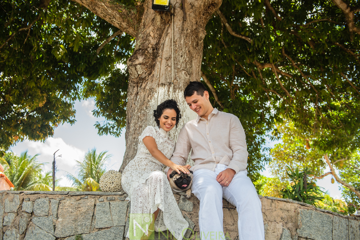 Local: @euquerosossego 
Vestido: @dita.oficial
Buquê: @cetin.acessoriosdenoiva
Bolo e doces: @brigadeiro.e.cia
Decoração e lembrancinhas : @ateliecriarte_