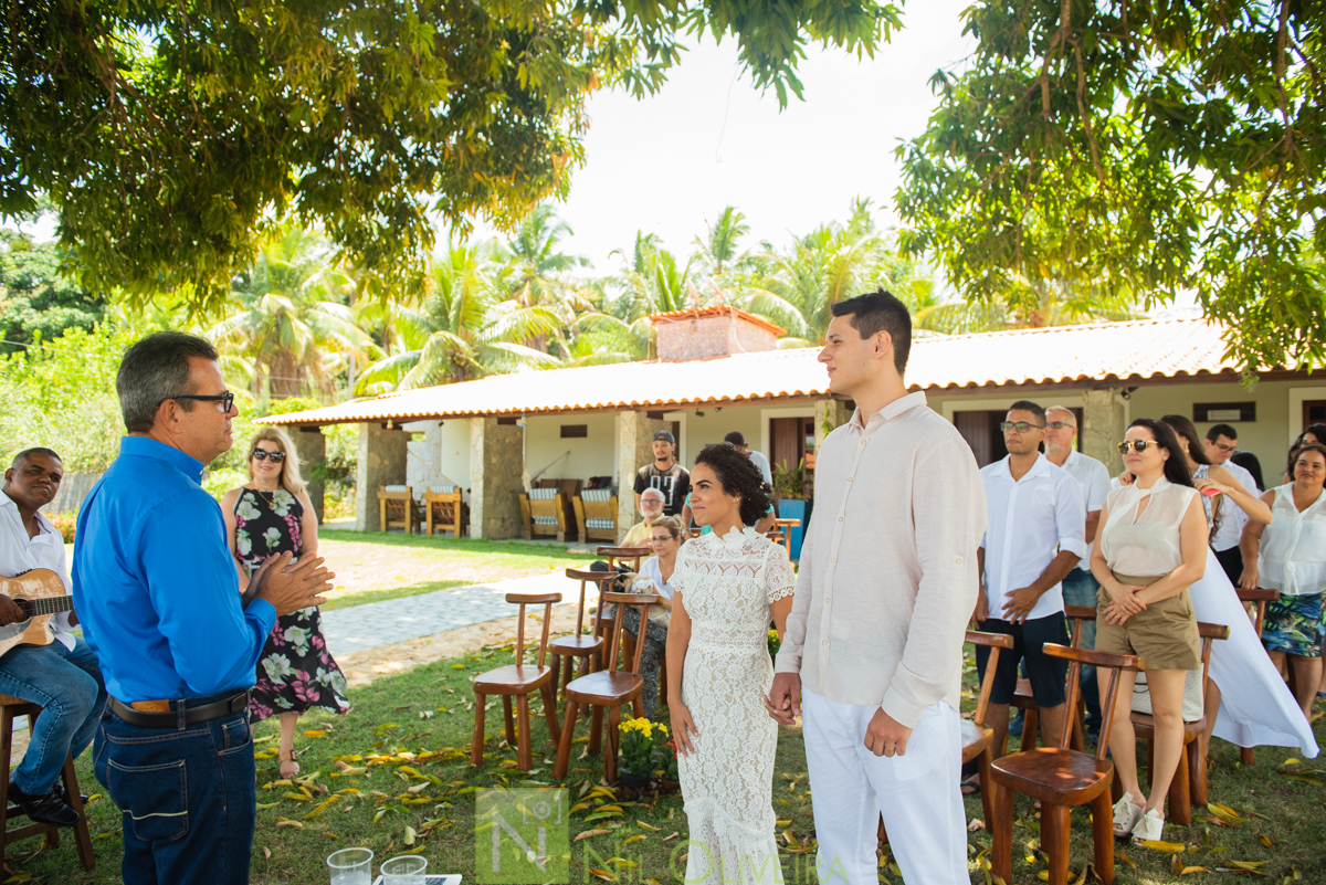 Local: @euquerosossego 
Vestido: @dita.oficial
Buquê: @cetin.acessoriosdenoiva
Bolo e doces: @brigadeiro.e.cia
Decoração e lembrancinhas : @ateliecriarte_