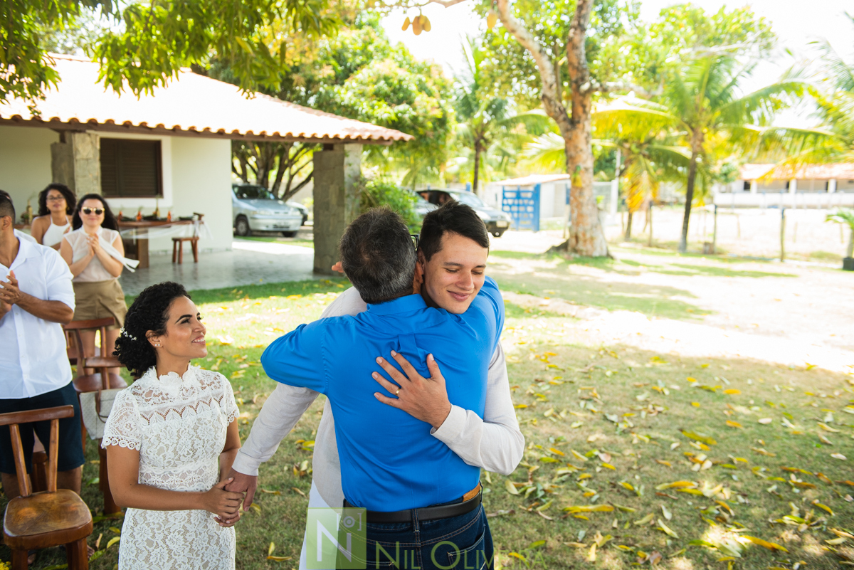 Local: @euquerosossego 
Vestido: @dita.oficial
Buquê: @cetin.acessoriosdenoiva
Bolo e doces: @brigadeiro.e.cia
Decoração e lembrancinhas : @ateliecriarte_