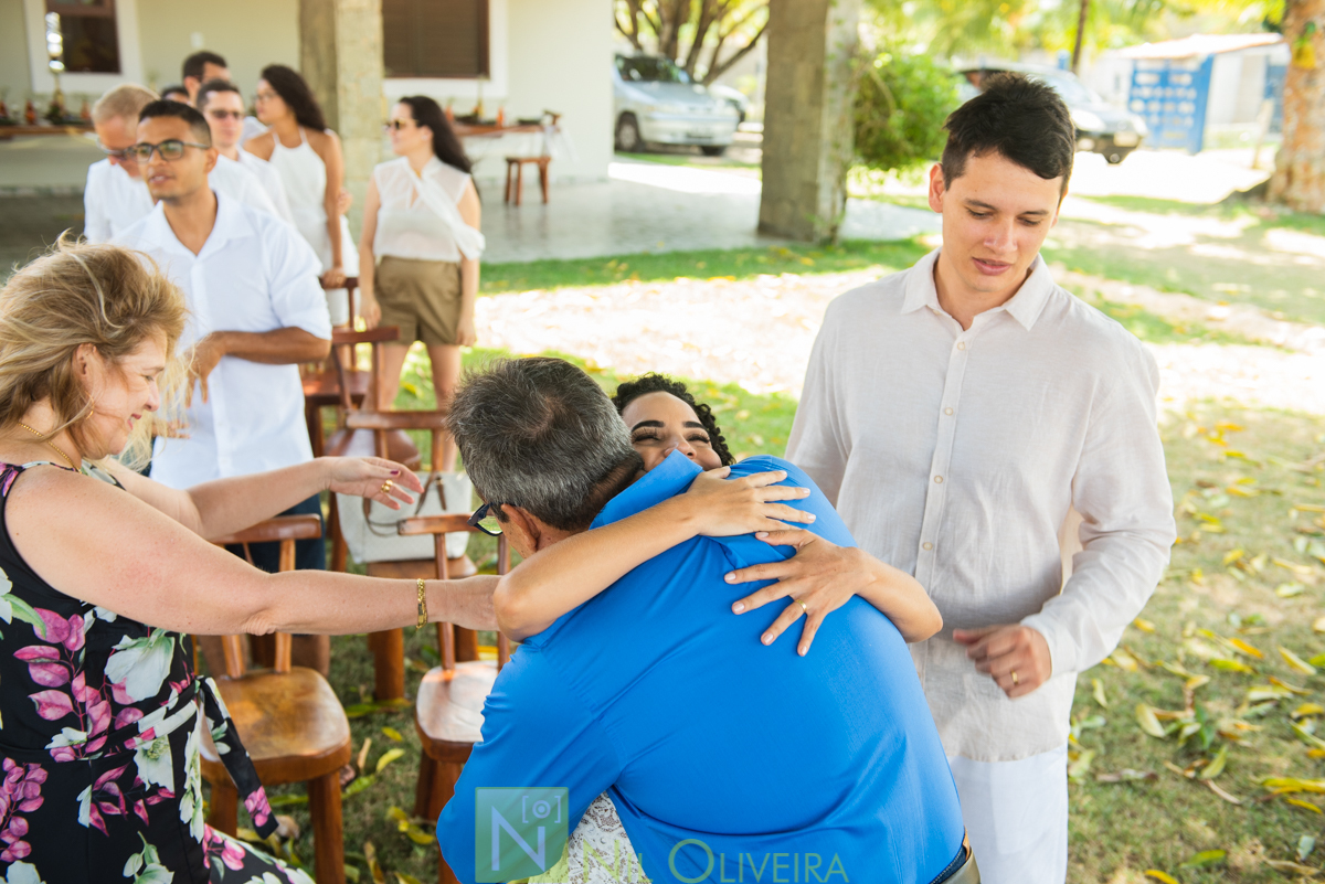 Local: @euquerosossego 
Vestido: @dita.oficial
Buquê: @cetin.acessoriosdenoiva
Bolo e doces: @brigadeiro.e.cia
Decoração e lembrancinhas : @ateliecriarte_