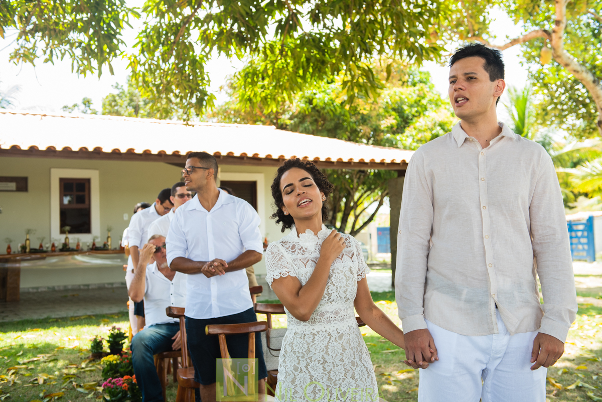 Local: @euquerosossego 
Vestido: @dita.oficial
Buquê: @cetin.acessoriosdenoiva
Bolo e doces: @brigadeiro.e.cia
Decoração e lembrancinhas : @ateliecriarte_