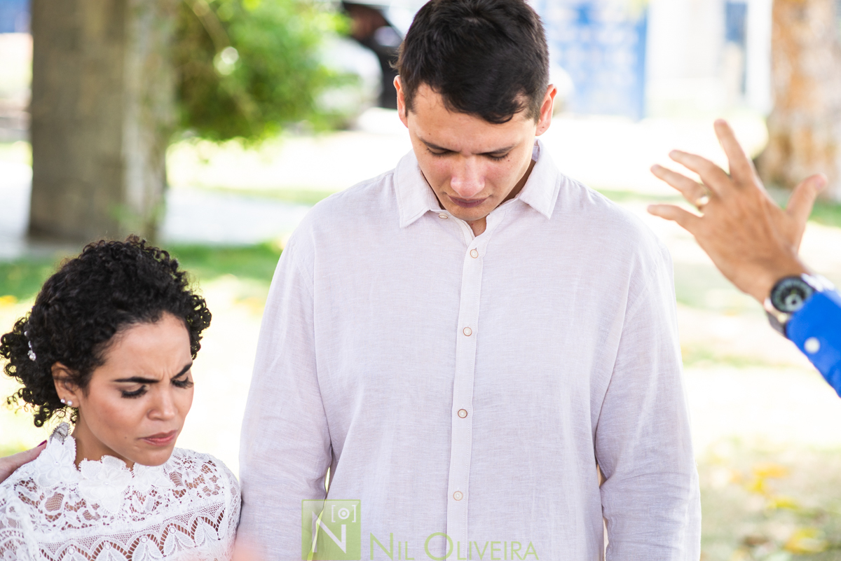 Local: @euquerosossego 
Vestido: @dita.oficial
Buquê: @cetin.acessoriosdenoiva
Bolo e doces: @brigadeiro.e.cia
Decoração e lembrancinhas : @ateliecriarte_