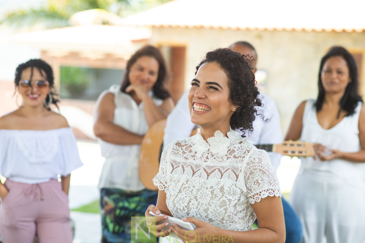 Local: @euquerosossego 
Vestido: @dita.oficial
Buquê: @cetin.acessoriosdenoiva
Bolo e doces: @brigadeiro.e.cia
Decoração e lembrancinhas : @ateliecriarte_
