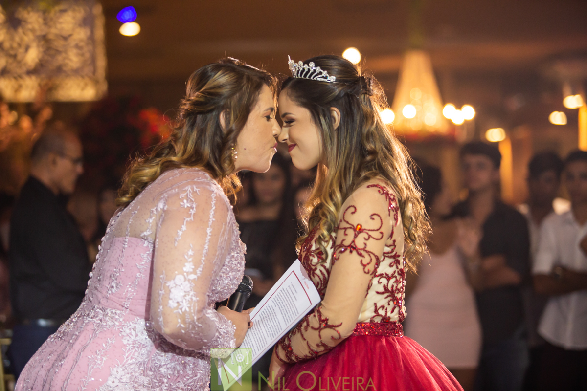 Fotógrafo de 15 anos Maceió Alagoas, Salão de festas Chez marie, BuffetChez marie, Tranças da Leticia, Decorador Rastellis Eventos, Palco, som e iluminação: P2 Áudio visual, Seguranças: Sr. Ferreira, Letras luminosas: Reled Maceió, Bebidas: Jambo Bebidas