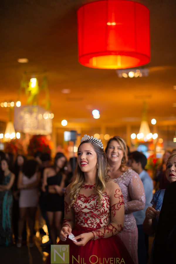 Fotógrafo de 15 anos Maceió Alagoas, Salão de festas Chez marie, BuffetChez marie, Tranças da Leticia, Decorador Rastellis Eventos, Palco, som e iluminação: P2 Áudio visual, Seguranças: Sr. Ferreira, Letras luminosas: Reled Maceió, Bebidas: Jambo Bebidas