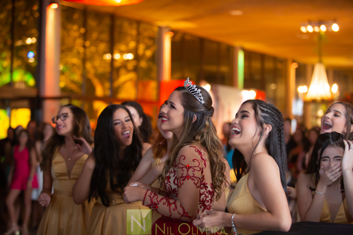 Fotógrafo de 15 anos Maceió Alagoas, Salão de festas Chez marie, BuffetChez marie, Tranças da Leticia, Decorador Rastellis Eventos, Palco, som e iluminação: P2 Áudio visual, Seguranças: Sr. Ferreira, Letras luminosas: Reled Maceió, Bebidas: Jambo Bebidas