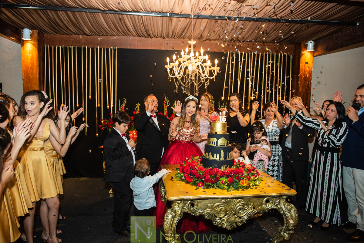 Fotógrafo de 15 anos Maceió Alagoas, Salão de festas Chez marie, BuffetChez marie, Tranças da Leticia, Decorador Rastellis Eventos, Palco, som e iluminação: P2 Áudio visual, Seguranças: Sr. Ferreira, Letras luminosas: Reled Maceió, Bebidas: Jambo Bebidas