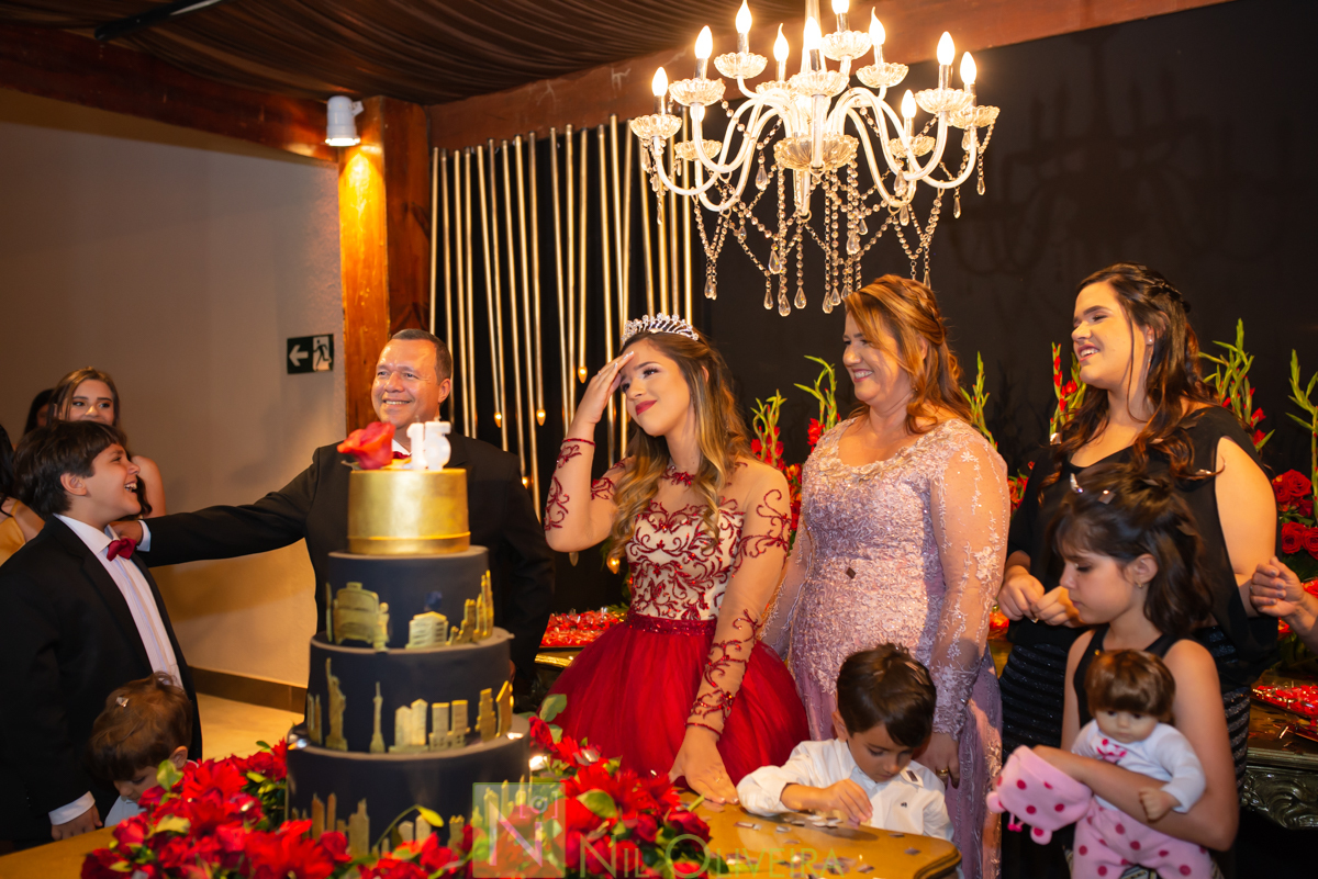 Fotógrafo de 15 anos Maceió Alagoas, Salão de festas Chez marie, BuffetChez marie, Tranças da Leticia, Decorador Rastellis Eventos, Palco, som e iluminação: P2 Áudio visual, Seguranças: Sr. Ferreira, Letras luminosas: Reled Maceió, Bebidas: Jambo Bebidas