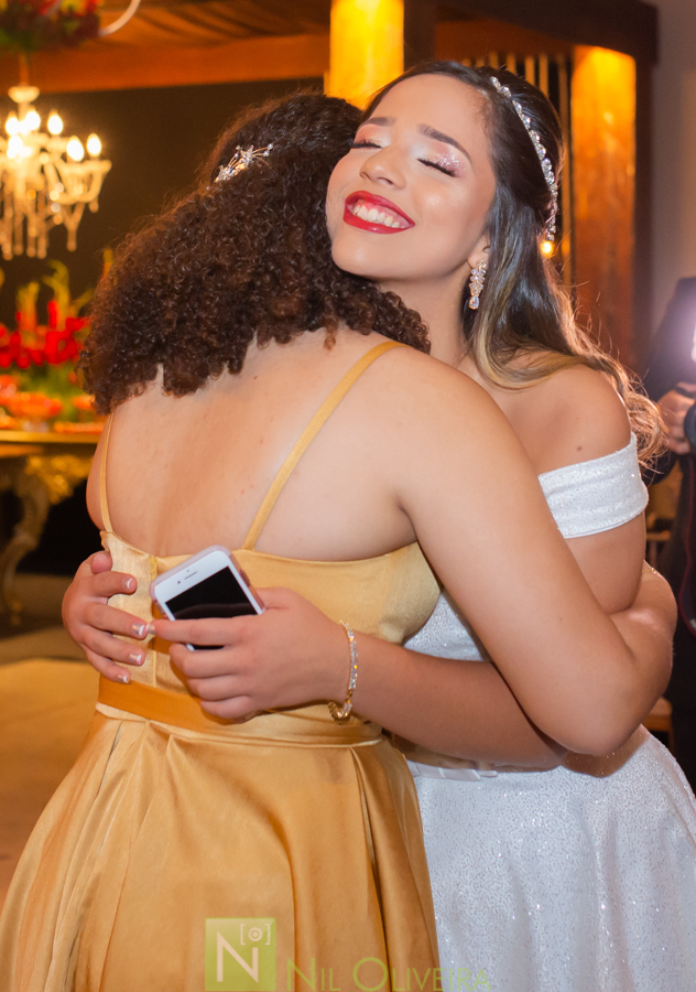 Fotógrafo de 15 anos Maceió Alagoas, Salão de festas Chez marie, BuffetChez marie, Tranças da Leticia, Decorador Rastellis Eventos, Palco, som e iluminação: P2 Áudio visual, Seguranças: Sr. Ferreira, Letras luminosas: Reled Maceió, Bebidas: Jambo Bebidas