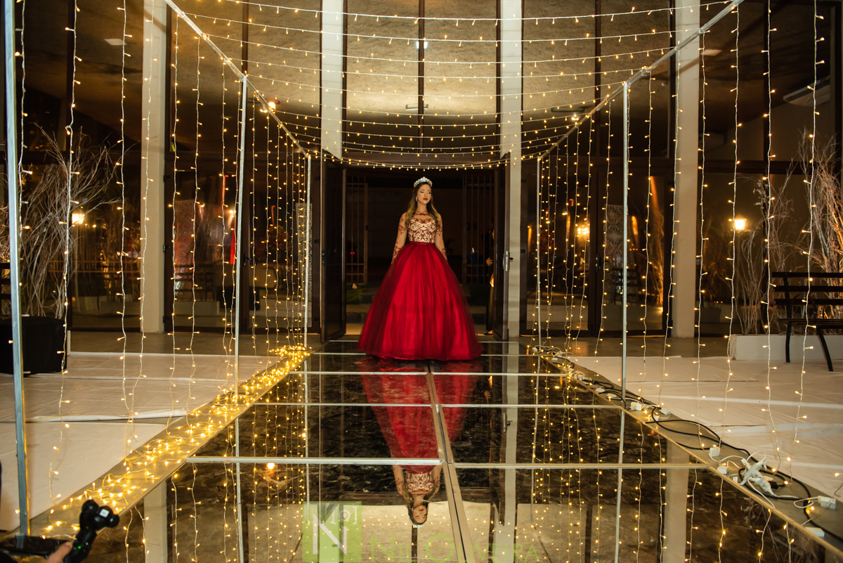 Fotógrafo de 15 anos Maceió Alagoas, Salão de festas Chez marie, BuffetChez marie, Tranças da Leticia, Decorador Rastellis Eventos, Palco, som e iluminação: P2 Áudio visual, Seguranças: Sr. Ferreira, Letras luminosas: Reled Maceió, Bebidas: Jambo Bebidas