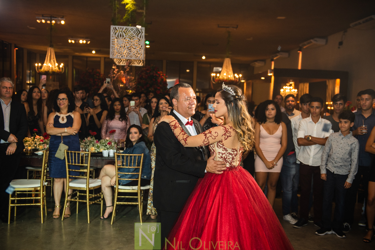 Fotógrafo de 15 anos Maceió Alagoas, Salão de festas Chez marie, BuffetChez marie, Tranças da Leticia, Decorador Rastellis Eventos, Palco, som e iluminação: P2 Áudio visual, Seguranças: Sr. Ferreira, Letras luminosas: Reled Maceió, Bebidas: Jambo Bebidas