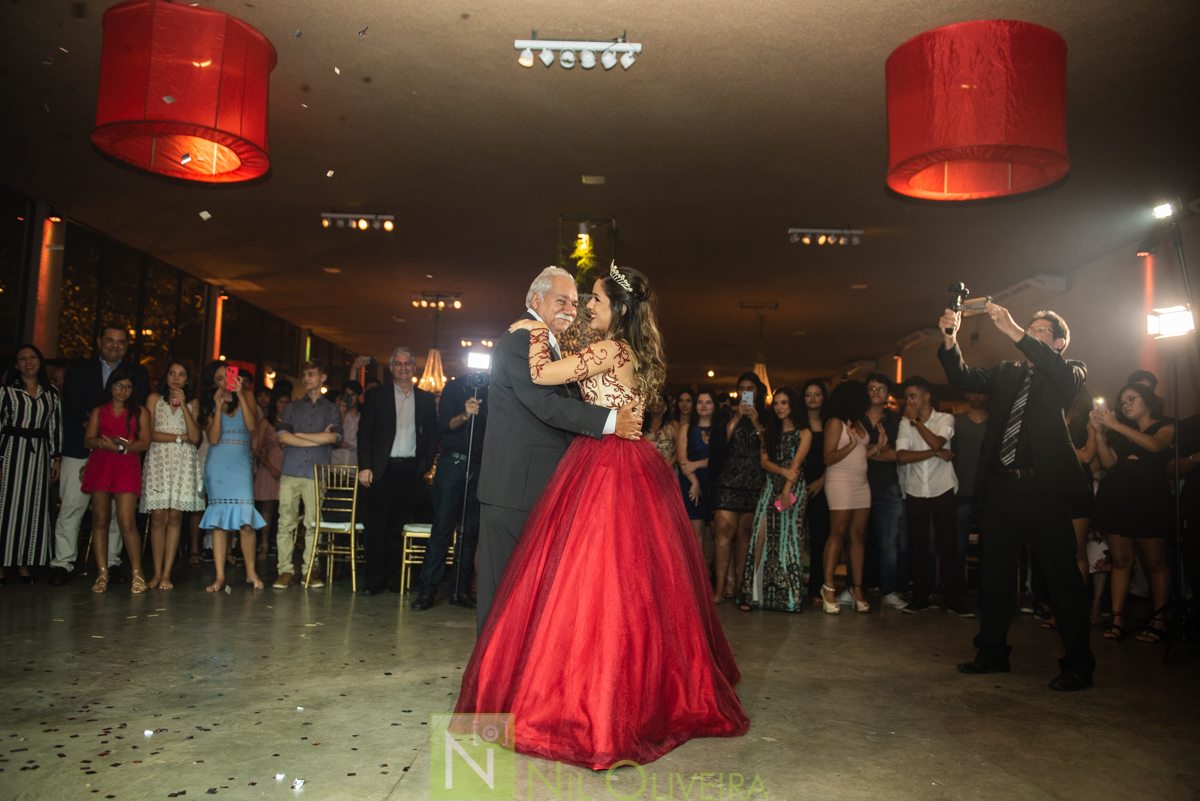 Fotógrafo de 15 anos Maceió Alagoas, Salão de festas Chez marie, BuffetChez marie, Tranças da Leticia, Decorador Rastellis Eventos, Palco, som e iluminação: P2 Áudio visual, Seguranças: Sr. Ferreira, Letras luminosas: Reled Maceió, Bebidas: Jambo Bebidas