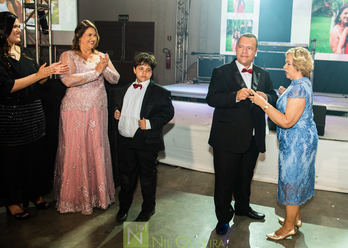 Fotógrafo de 15 anos Maceió Alagoas, Salão de festas Chez marie, BuffetChez marie, Tranças da Leticia, Decorador Rastellis Eventos, Palco, som e iluminação: P2 Áudio visual, Seguranças: Sr. Ferreira, Letras luminosas: Reled Maceió, Bebidas: Jambo Bebidas