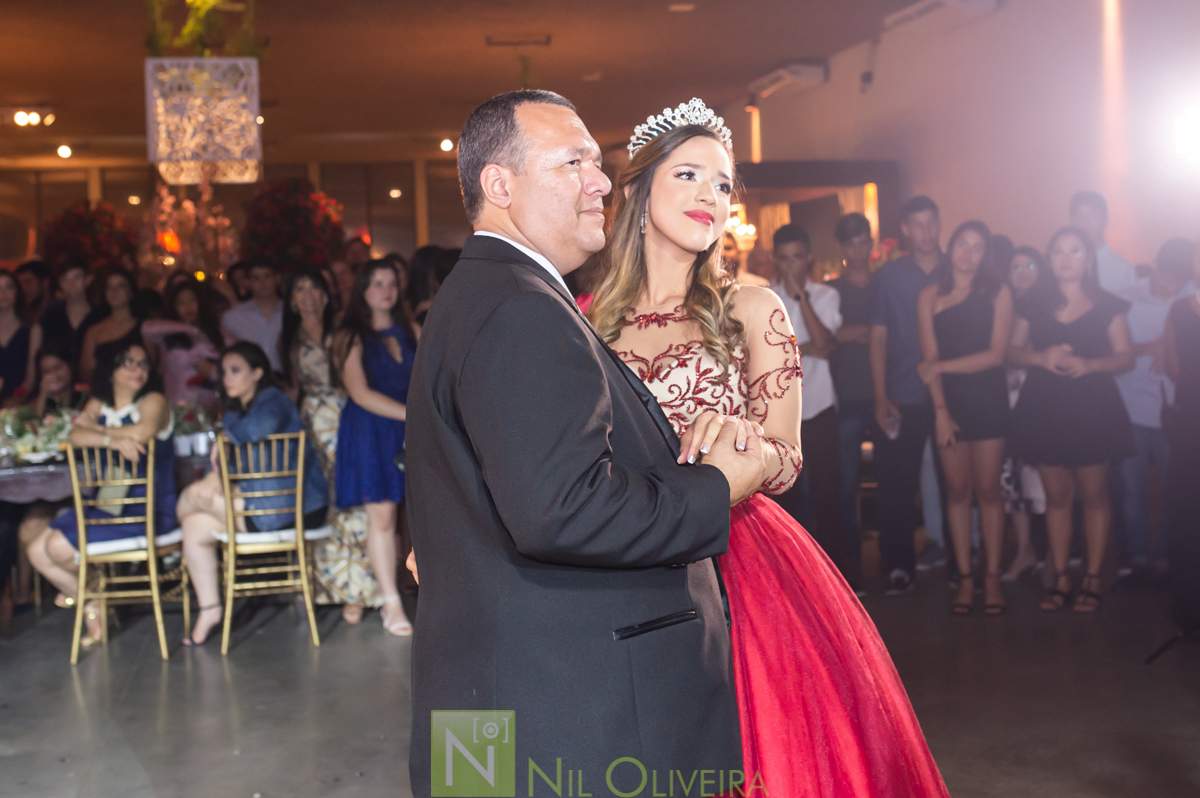 Fotógrafo de 15 anos Maceió Alagoas, Salão de festas Chez marie, BuffetChez marie, Tranças da Leticia, Decorador Rastellis Eventos, Palco, som e iluminação: P2 Áudio visual, Seguranças: Sr. Ferreira, Letras luminosas: Reled Maceió, Bebidas: Jambo Bebidas