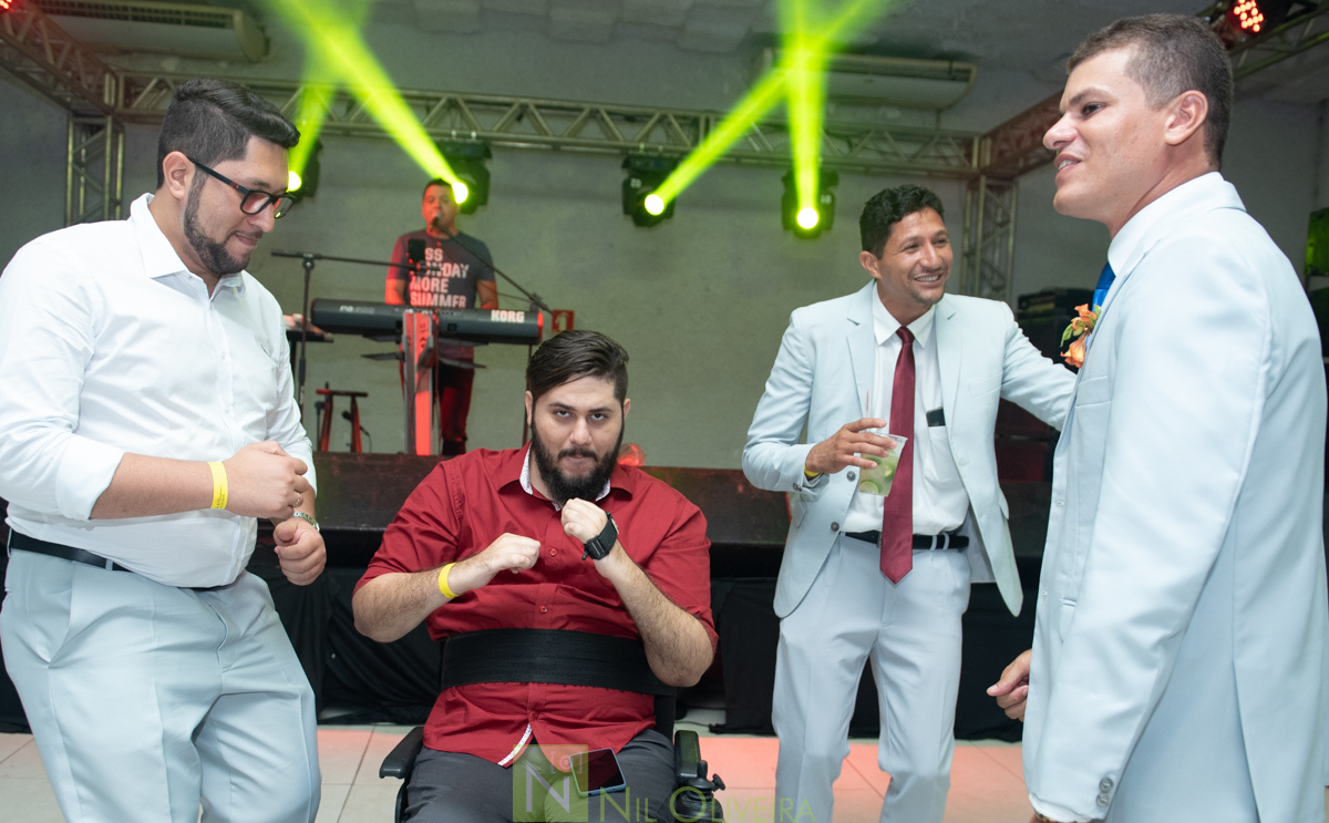 Fotógrafo de casamento Maceió, Le Jardin Recepções, Decoração Le Jardin Recepções, Espelho mágico: Picturef Fun, Vestido: Arrazo Noivas, Unhas: Neta Melo Studio, Cantor: Pitú o Rei da Farra, Cabelo e make: Michelle Almeida