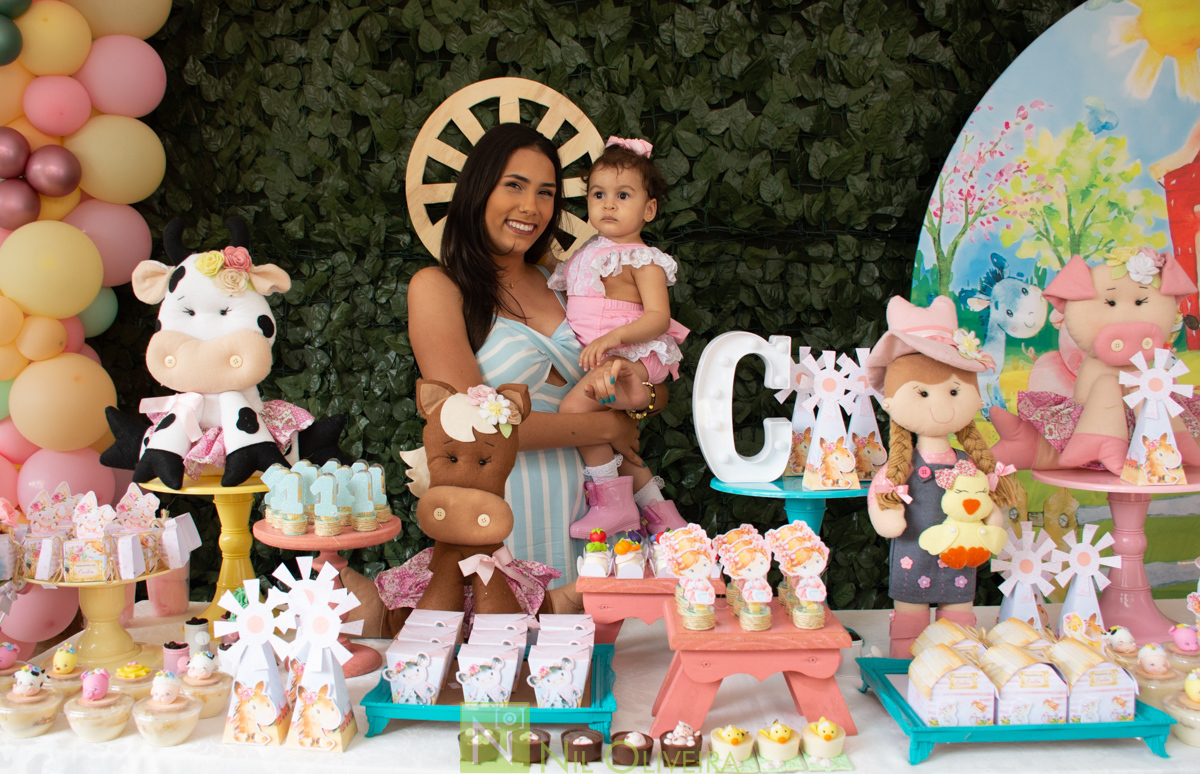 Fotógrafo de aniversário Maceió, Fotógrafo Maceió, salão de festa piroetta, fotos criativas de casamento, fotos criativas pré wedding, trash the dress Maceió, wesley bolos, wesley bolos maceió
