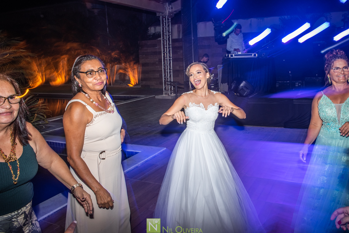 Fotógrafo de casamento Maceió, Cerimônia e Recepção Arena Champs, Aelx Lima Decor, Paullynha Lopes Assessoria, Vestido da Noiva Adna Guizeline, Buffet Renata Santos, Bolo Nathan Santos