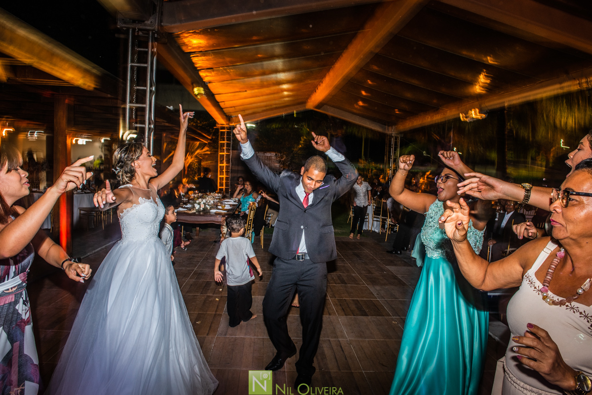 Fotógrafo de casamento Maceió, Cerimônia e Recepção Arena Champs, Aelx Lima Decor, Paullynha Lopes Assessoria, Vestido da Noiva Adna Guizeline, Buffet Renata Santos, Bolo Nathan Santos