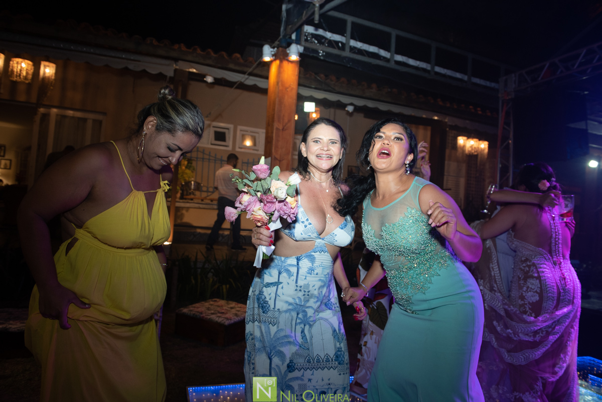 Fotógrafo de casamento Maceió, Cerimônia e Recepção: Villa Del Mare “Alagoas”
, Alex lima Decor, Ac2 Assessoria e Cerimonial, Cabelo e make up: Praquê Salão
, Vestido da Noiva Arrazo noivas, Villa Del Mare “Alagoas, Leve Amor Music, Nathan Santos Cake
