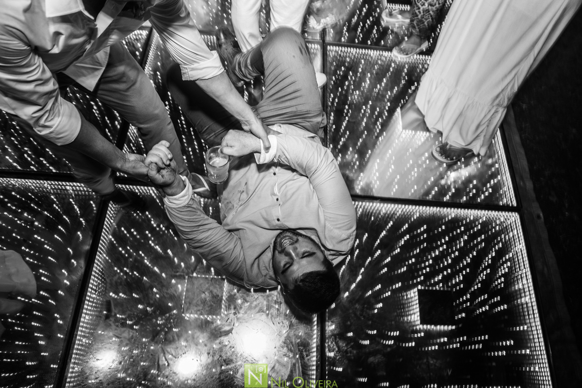 Fotógrafo de casamento Maceió, Cerimônia e Recepção: Villa Del Mare “Alagoas”
, Alex lima Decor, Ac2 Assessoria e Cerimonial, Cabelo e make up: Praquê Salão
, Vestido da Noiva Arrazo noivas, Villa Del Mare “Alagoas, Leve Amor Music, Nathan Santos Cake
