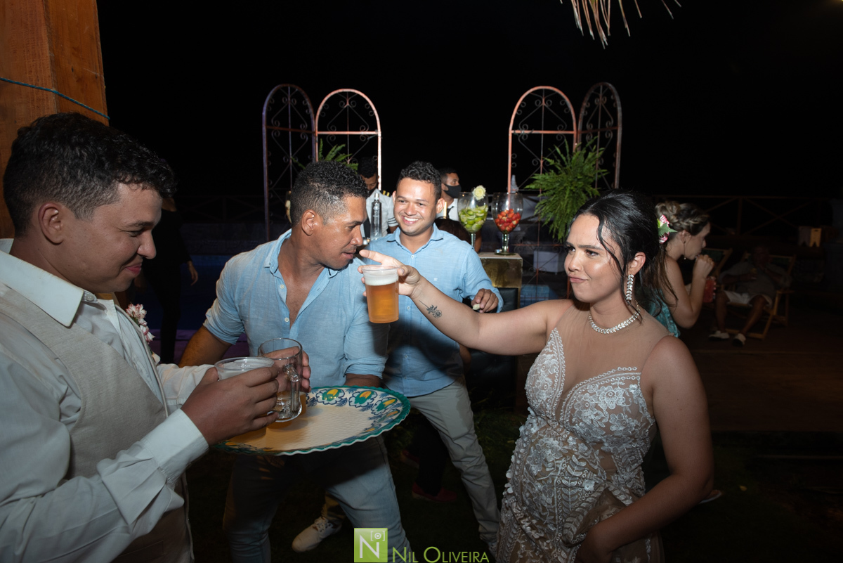 Fotógrafo de casamento Maceió, Cerimônia e Recepção: Villa Del Mare “Alagoas”
, Alex lima Decor, Ac2 Assessoria e Cerimonial, Cabelo e make up: Praquê Salão
, Vestido da Noiva Arrazo noivas, Villa Del Mare “Alagoas, Leve Amor Music, Nathan Santos Cake
