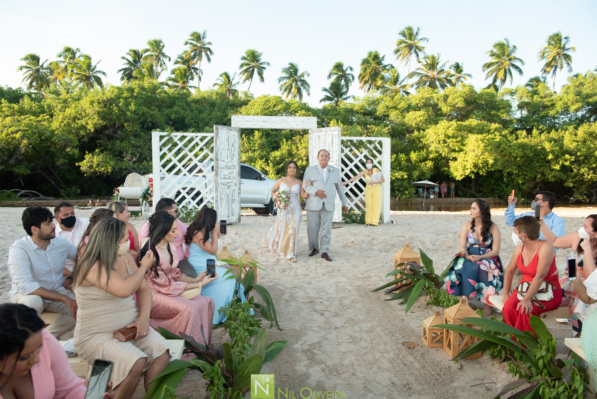 Fotógrafo de casamento Maceió, Cerimônia e Recepção: Villa Del Mare “Alagoas”
, Alex lima Decor, Ac2 Assessoria e Cerimonial, Cabelo e make up: Praquê Salão
, Vestido da Noiva Arrazo noivas, Villa Del Mare “Alagoas, Leve Amor Music, Nathan Santos Cake

