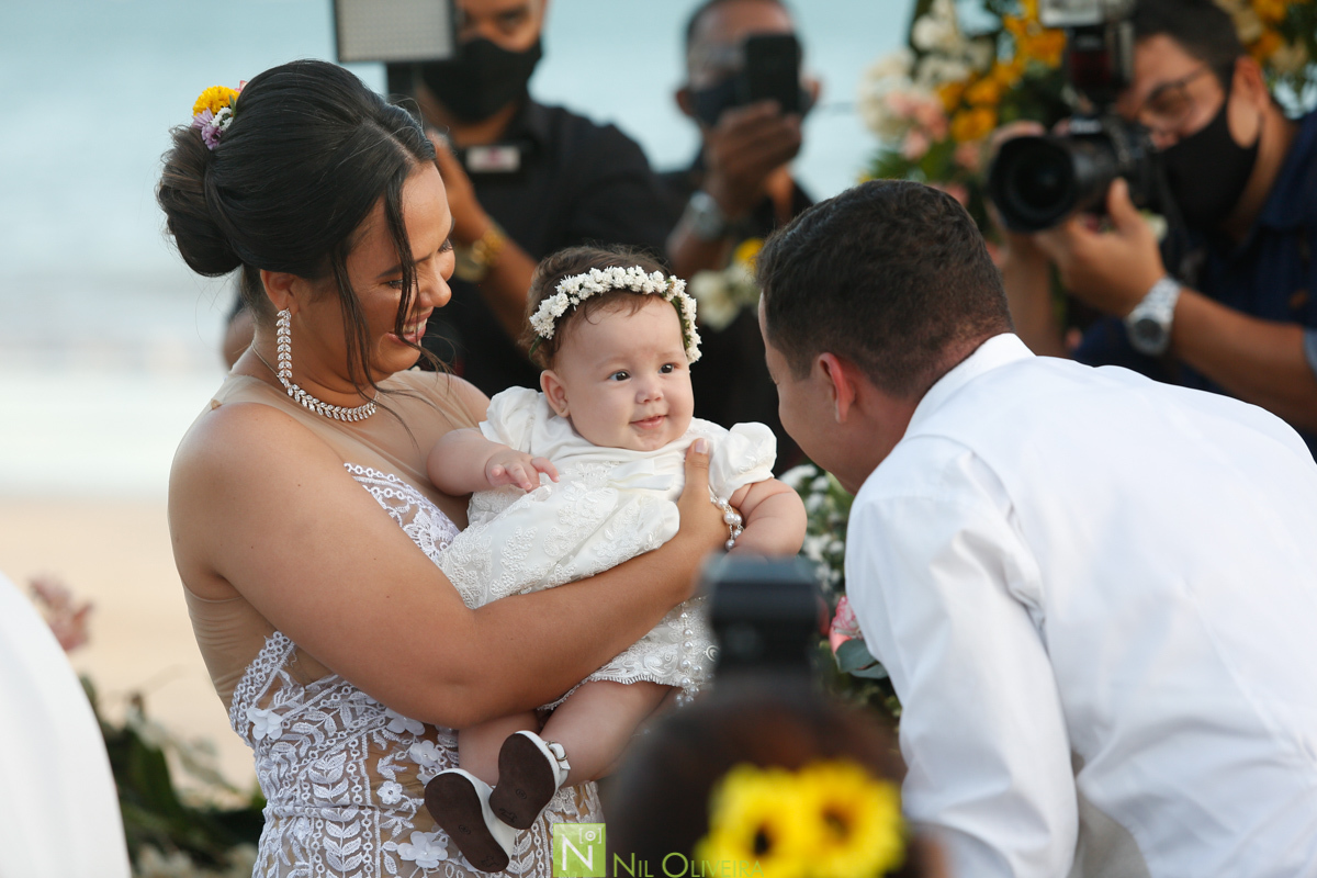 Fotógrafo de casamento Maceió, Cerimônia e Recepção: Villa Del Mare “Alagoas”
, Alex lima Decor, Ac2 Assessoria e Cerimonial, Cabelo e make up: Praquê Salão
, Vestido da Noiva Arrazo noivas, Villa Del Mare “Alagoas, Leve Amor Music, Nathan Santos Cake
