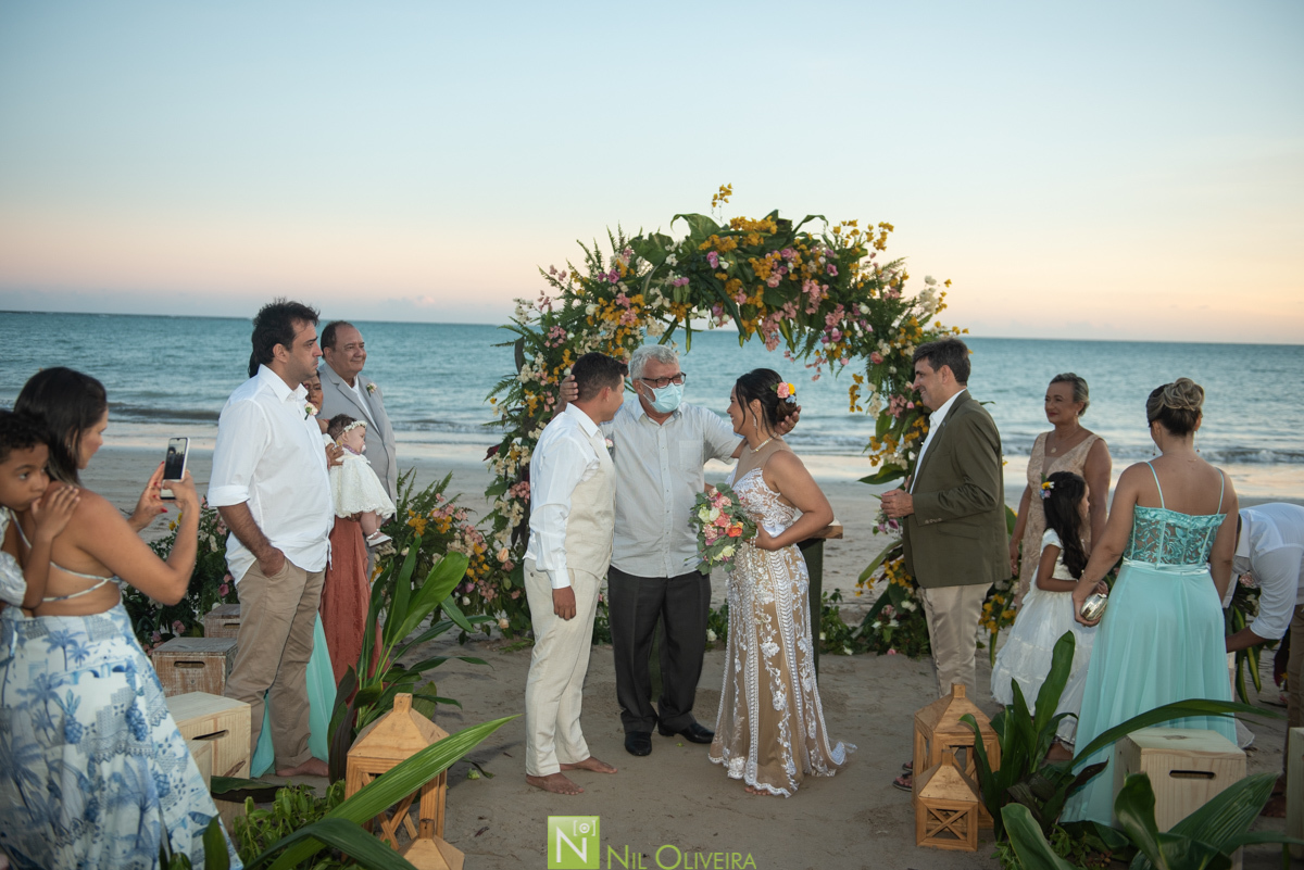 Fotógrafo de casamento Maceió, Cerimônia e Recepção: Villa Del Mare “Alagoas”
, Alex lima Decor, Ac2 Assessoria e Cerimonial, Cabelo e make up: Praquê Salão
, Vestido da Noiva Arrazo noivas, Villa Del Mare “Alagoas, Leve Amor Music, Nathan Santos Cake
