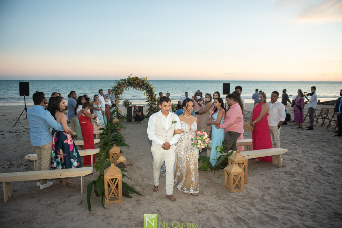 Fotógrafo de casamento Maceió, Cerimônia e Recepção: Villa Del Mare “Alagoas”
, Alex lima Decor, Ac2 Assessoria e Cerimonial, Cabelo e make up: Praquê Salão
, Vestido da Noiva Arrazo noivas, Villa Del Mare “Alagoas, Leve Amor Music, Nathan Santos Cake
