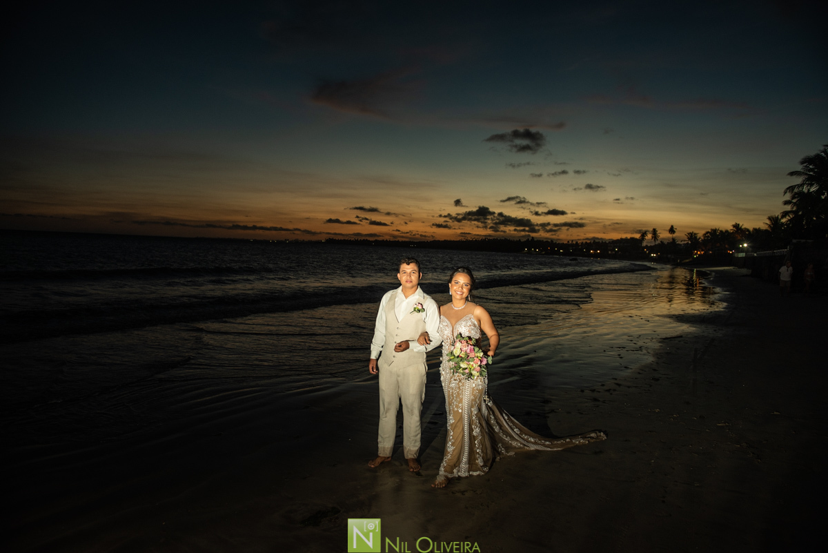 Fotógrafo de casamento Maceió, Cerimônia e Recepção: Villa Del Mare “Alagoas”
, Alex lima Decor, Ac2 Assessoria e Cerimonial, Cabelo e make up: Praquê Salão
, Vestido da Noiva Arrazo noivas, Villa Del Mare “Alagoas, Leve Amor Music, Nathan Santos Cake
