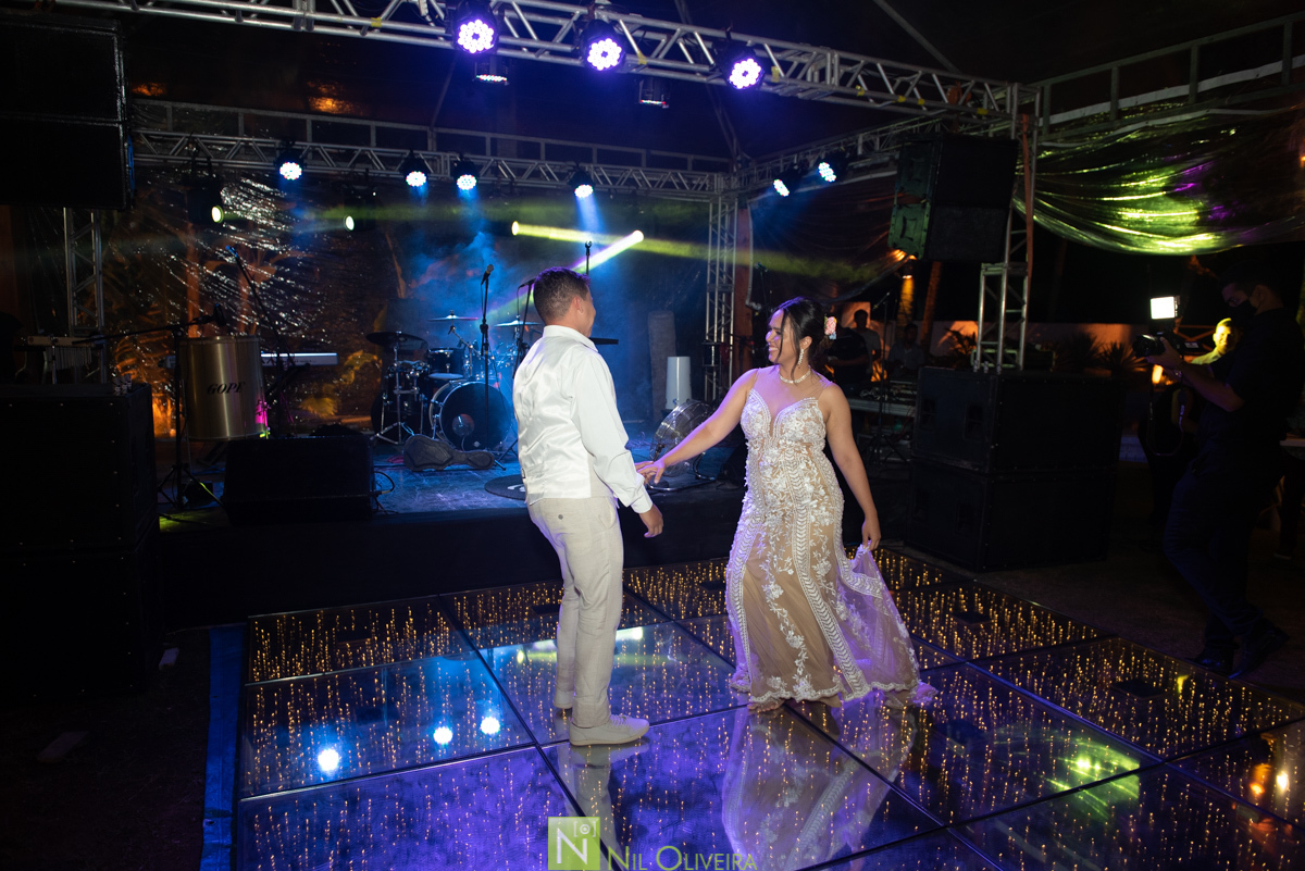 Fotógrafo de casamento Maceió, Cerimônia e Recepção: Villa Del Mare “Alagoas”
, Alex lima Decor, Ac2 Assessoria e Cerimonial, Cabelo e make up: Praquê Salão
, Vestido da Noiva Arrazo noivas, Villa Del Mare “Alagoas, Leve Amor Music, Nathan Santos Cake
