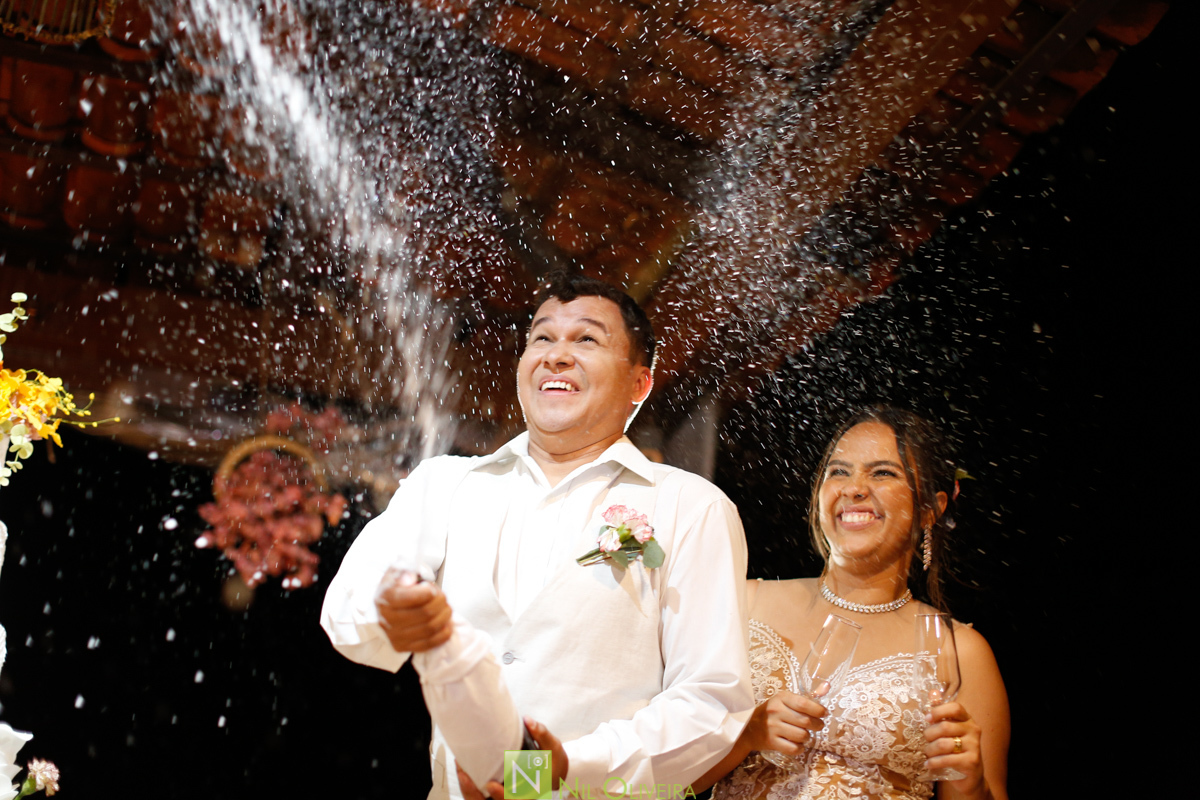 Fotógrafo de casamento Maceió, Cerimônia e Recepção: Villa Del Mare “Alagoas”
, Alex lima Decor, Ac2 Assessoria e Cerimonial, Cabelo e make up: Praquê Salão
, Vestido da Noiva Arrazo noivas, Villa Del Mare “Alagoas, Leve Amor Music, Nathan Santos Cake
