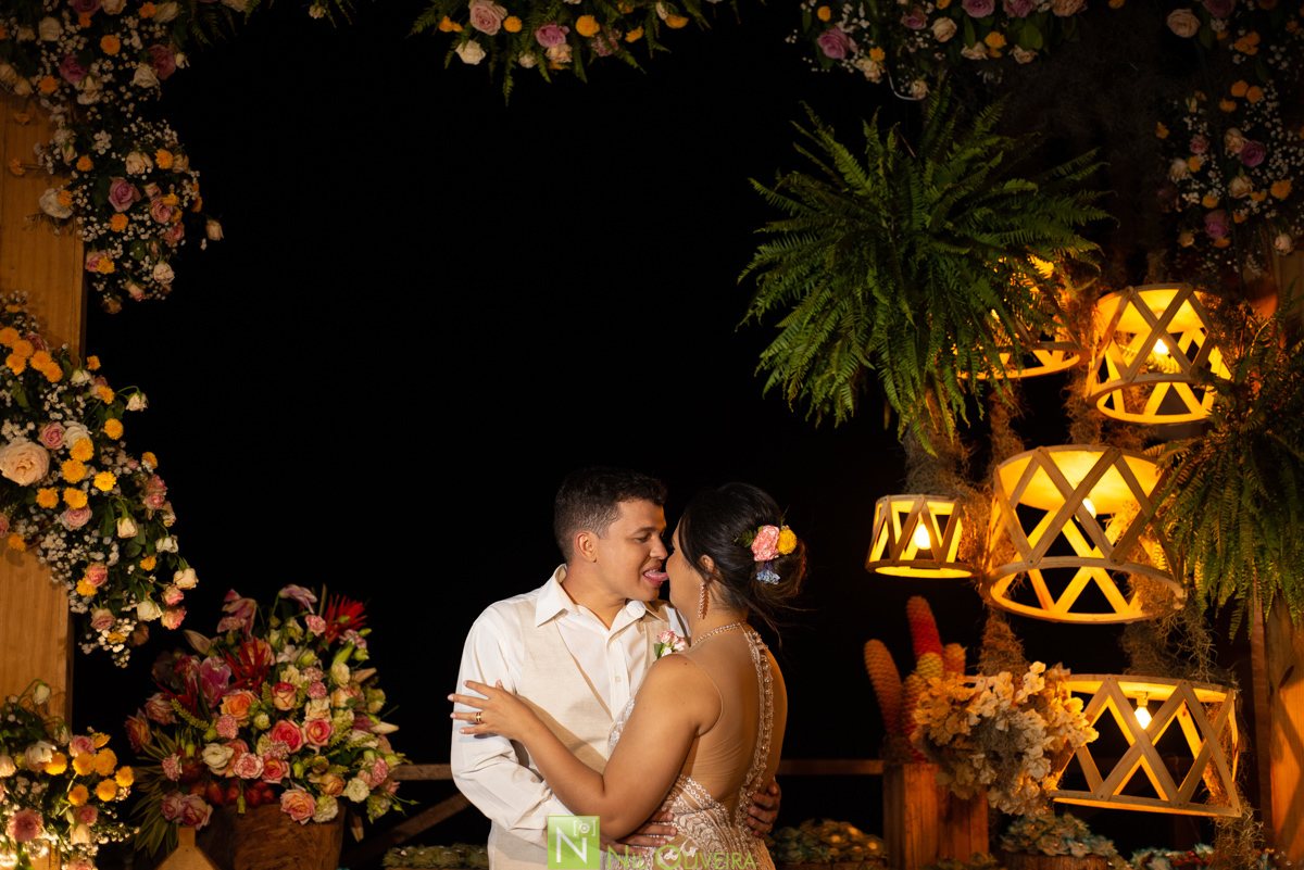 Fotógrafo de casamento Maceió, Cerimônia e Recepção: Villa Del Mare “Alagoas”
, Alex lima Decor, Ac2 Assessoria e Cerimonial, Cabelo e make up: Praquê Salão
, Vestido da Noiva Arrazo noivas, Villa Del Mare “Alagoas, Leve Amor Music, Nathan Santos Cake
