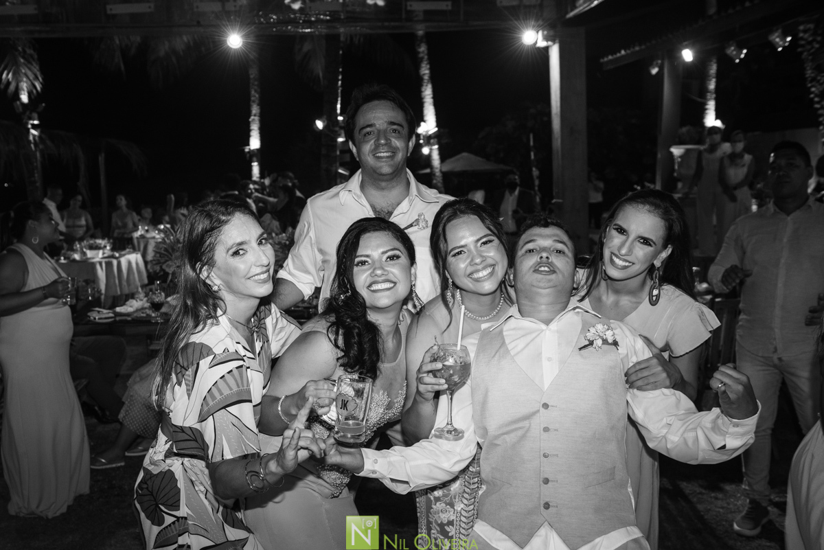 Fotógrafo de casamento Maceió, Cerimônia e Recepção: Villa Del Mare “Alagoas”
, Alex lima Decor, Ac2 Assessoria e Cerimonial, Cabelo e make up: Praquê Salão
, Vestido da Noiva Arrazo noivas, Villa Del Mare “Alagoas, Leve Amor Music, Nathan Santos Cake
