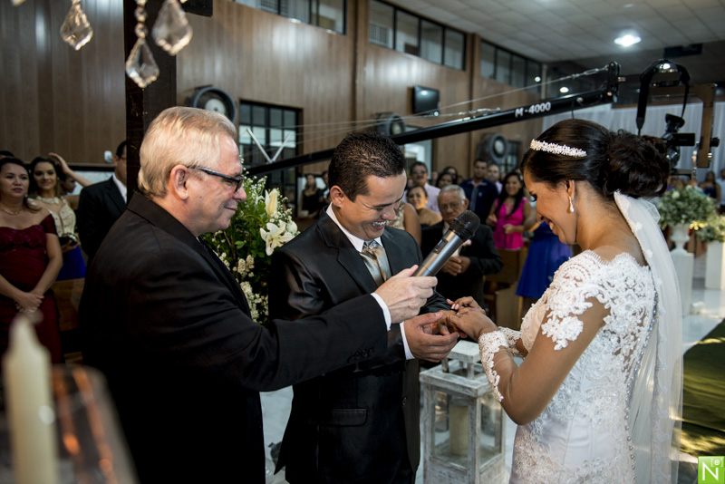 casamento-maceio-alagoas-salão-reviver-maceió-cassia-e-julio
Cerimonia-Igreja-do-Evangelho-Quadrangular-Decoração-Aline-Chaves-Iluminação-Cênica-Fusion-Cerimonial-Menina-Festas-Bolo-Vânia-Miranda-Salão-de-Festas-Reviver-Cabelo-Roberto-Lyra-Make-Dayse-Lima