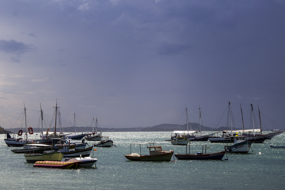 Barcos na Praia do Canto
