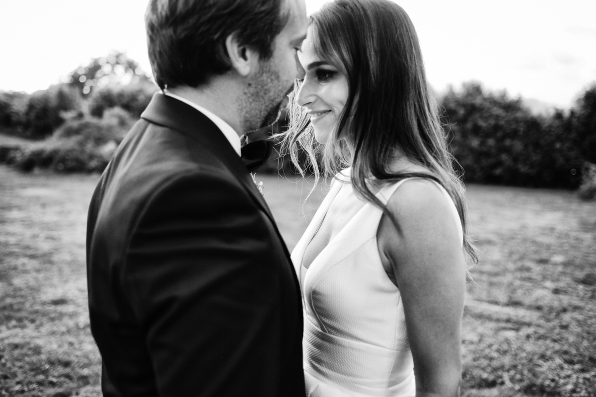 sessão de noivos na Torre Bella