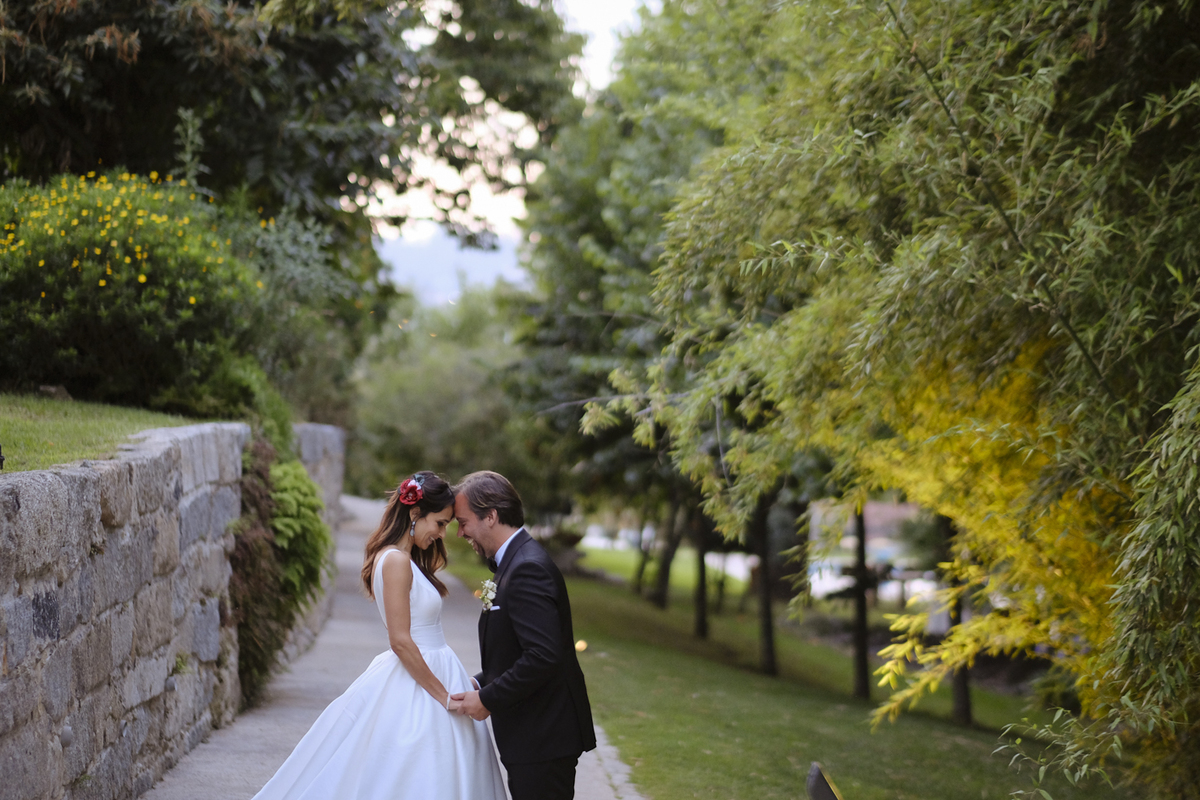 sessão de noivos na Torre Bella
