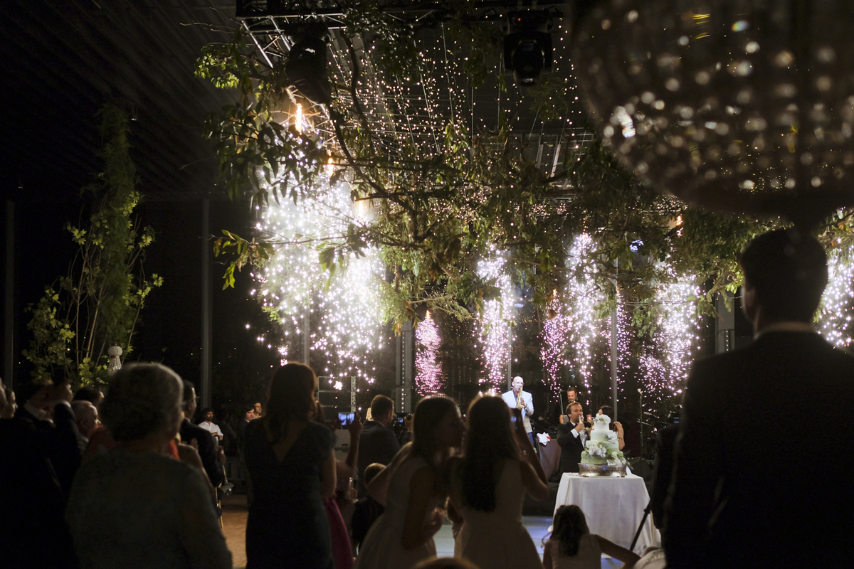 corte do bolo na Torre Bella