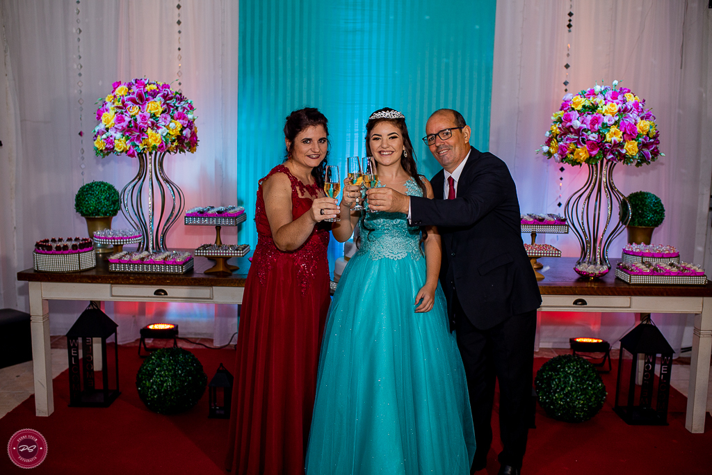 fotografia de 15 anos da Gabi realizado no Espaço Souza em Gravataí