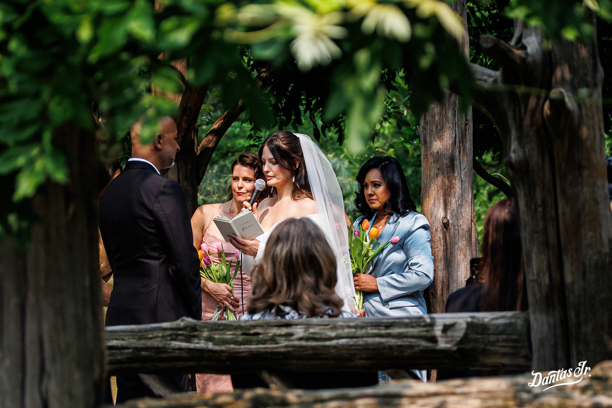 cerimonia de casamento no no Cop Cot no Central Park em NYC por Dantas Jr