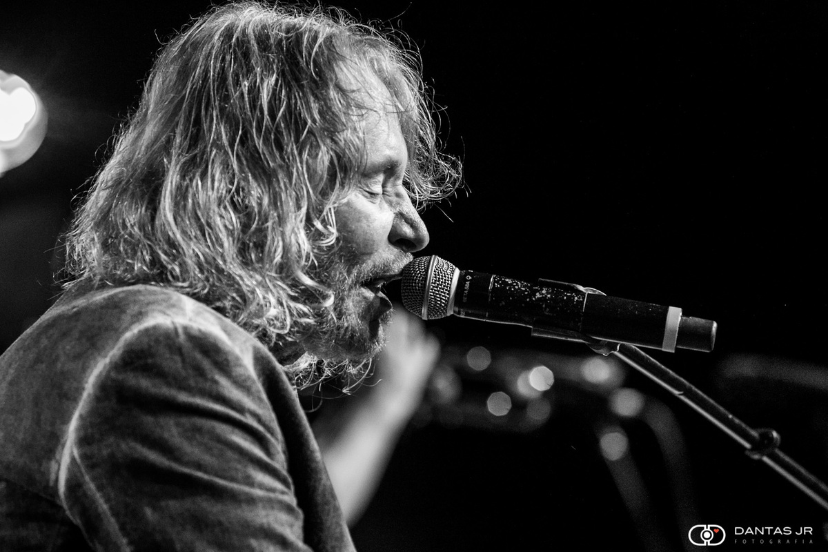 Marcos Valle em apresentação no Blue Note Rio por Dantas Jr. na semana de inauguração da casa na Lagoa no Rio de Janeiro